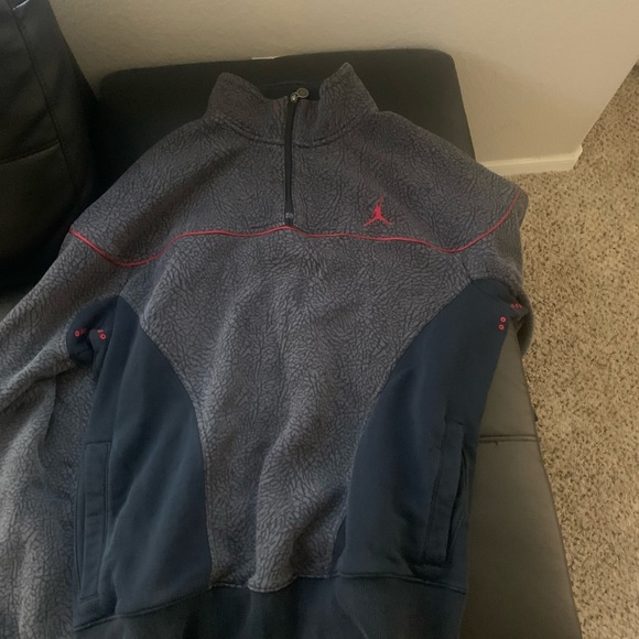 Jordan jacket with matching duffel bag - Picture 2 of 11